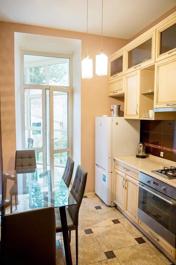 Apartment On Hutsulska 24H Electric Lviv Bagian luar foto